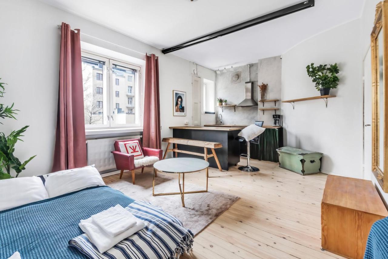 Wehost Modern Kitchen Studio With Bright Colours Helsinki